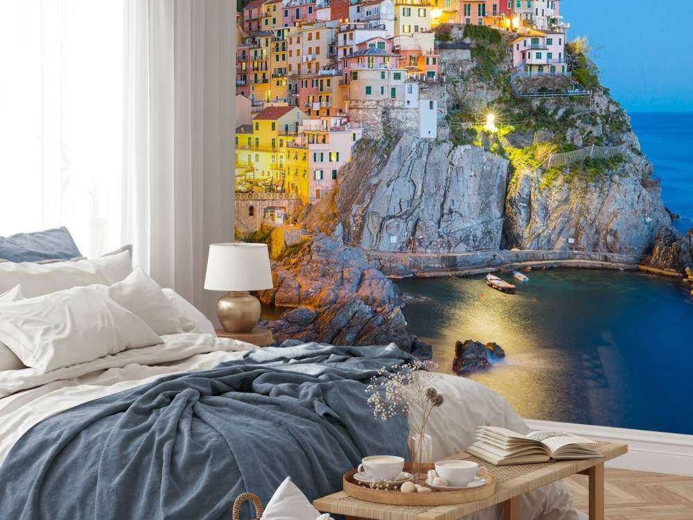 Italiensk stad på natten