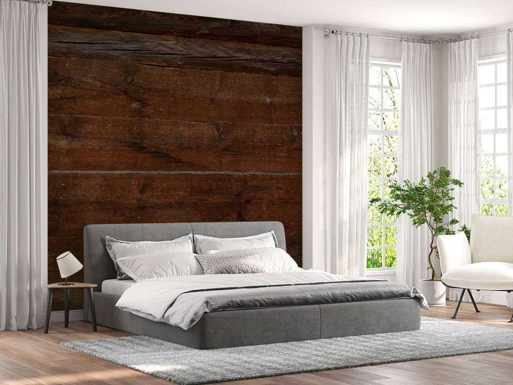 Flere planker av mørkt tre