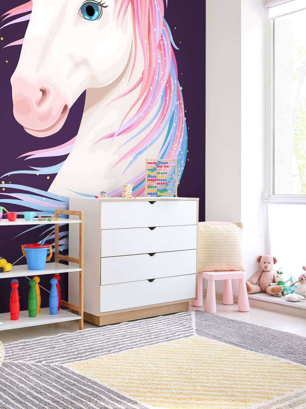 Enhjørning med farget manke