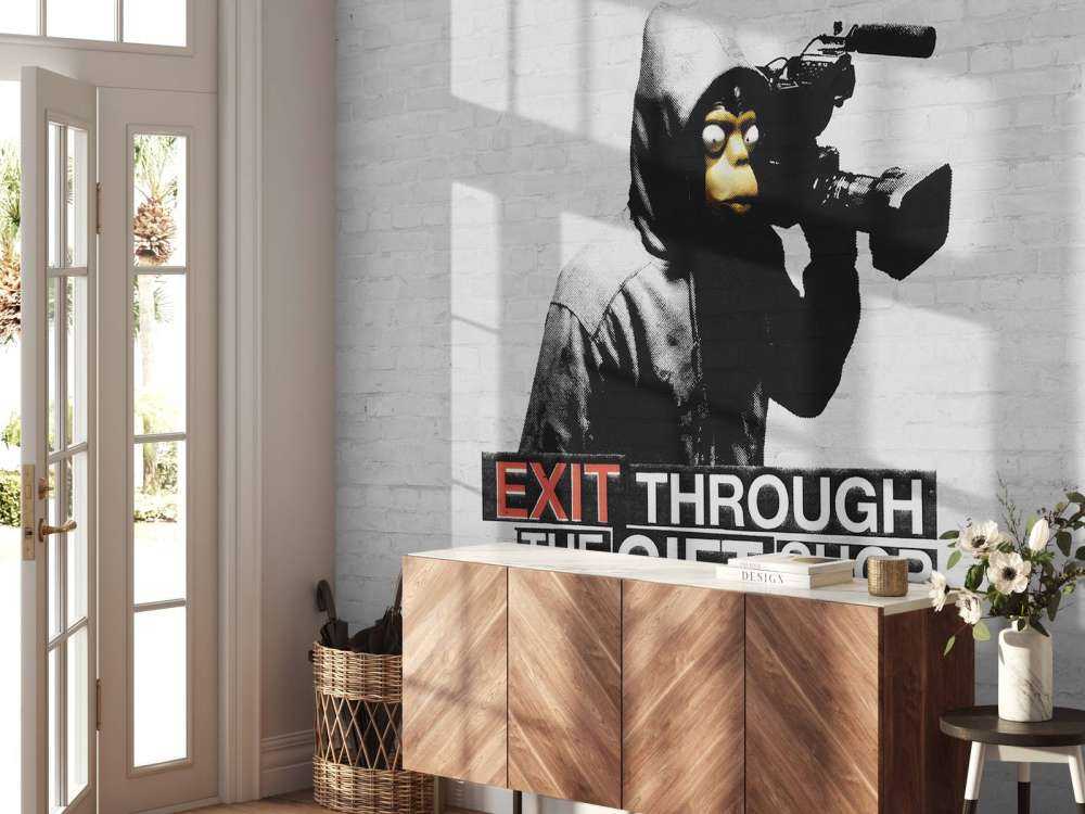 Banksy - ETTGS, white bricks