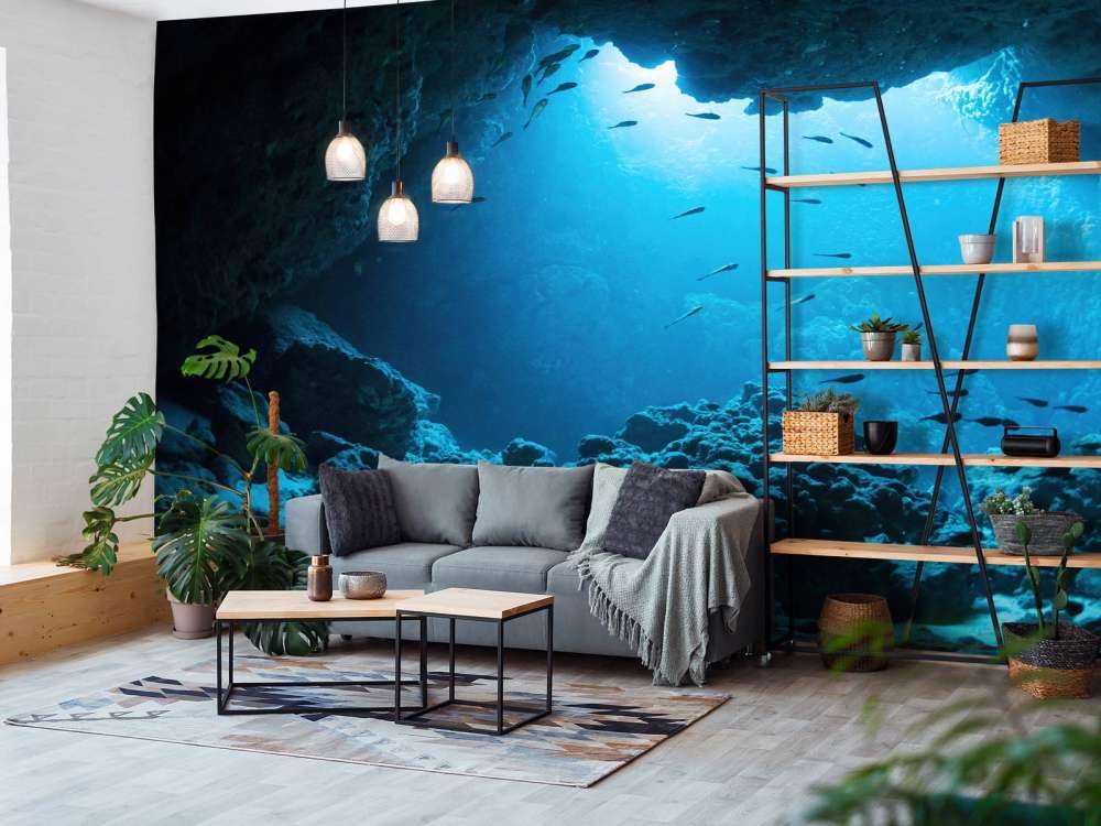 Ubåtgrotte med fisk