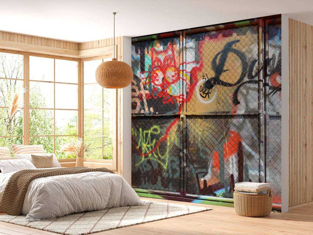 Graffiti på ståldører