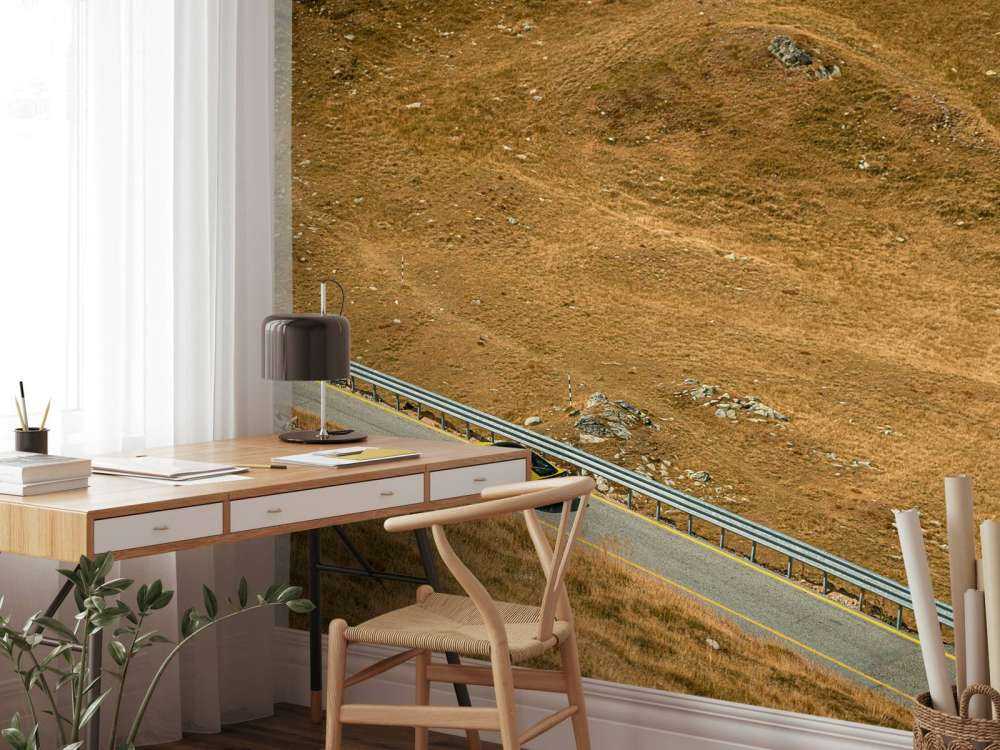 Audi R8 på ensom fjellvei