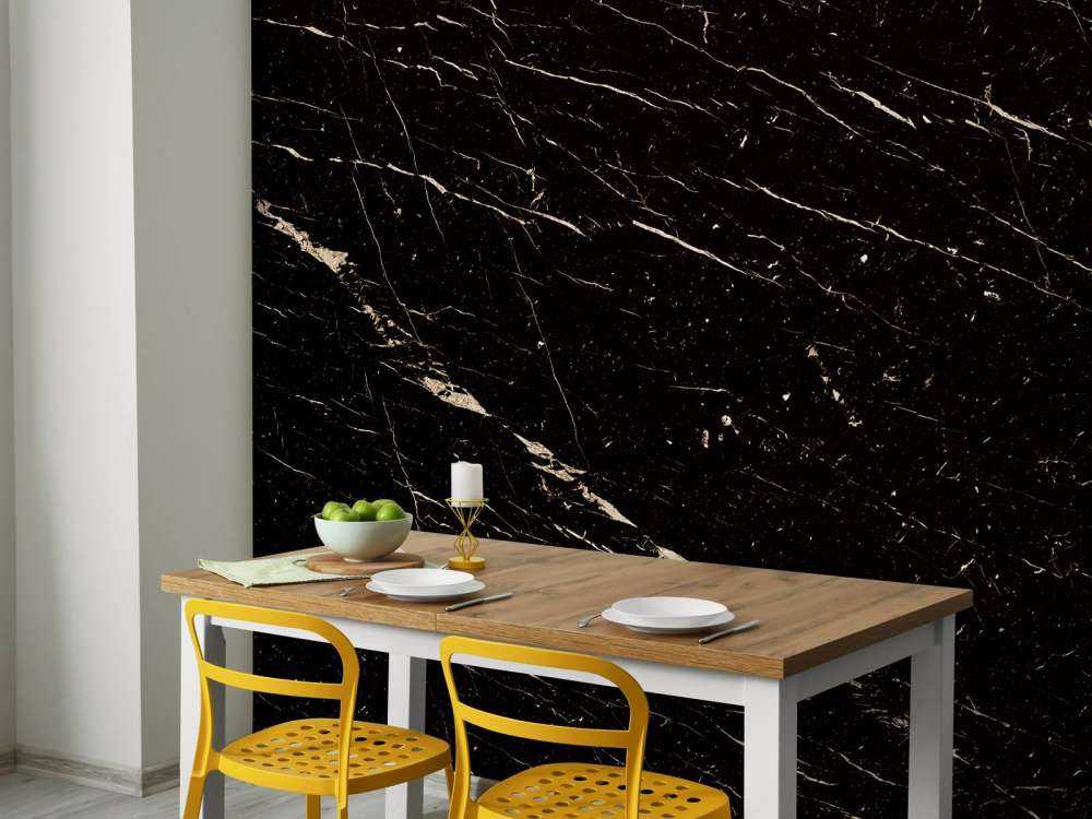 Mörk marmor med ljus struktur