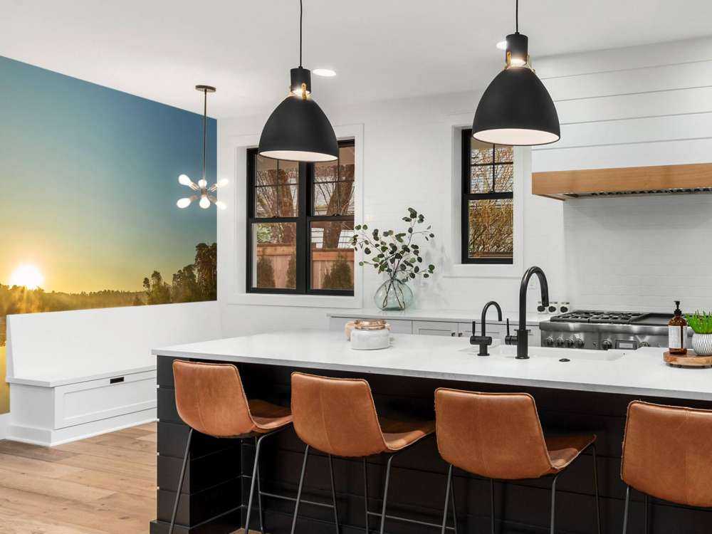 Soluppgång på skogsjön