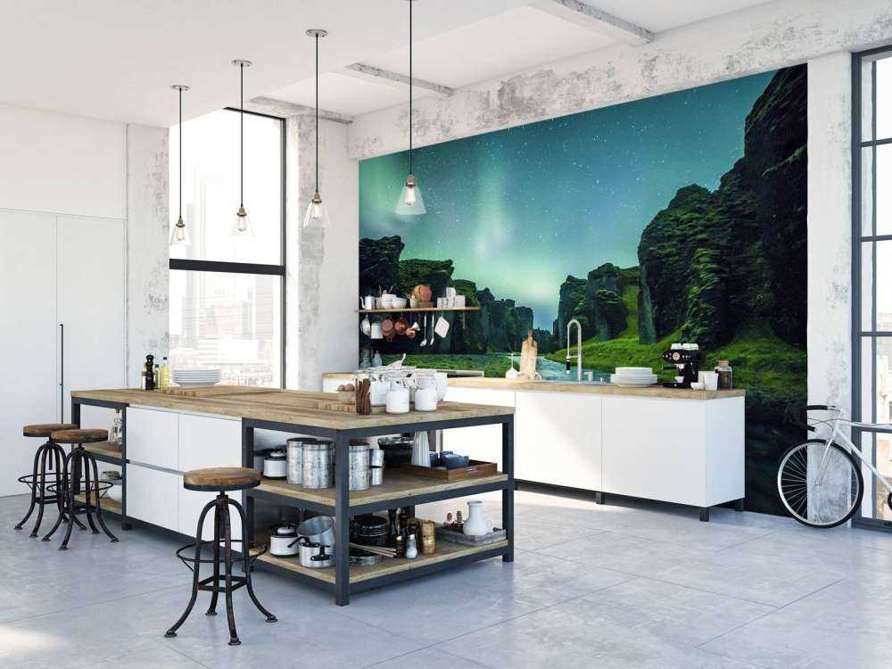 Nordlys over bjergene