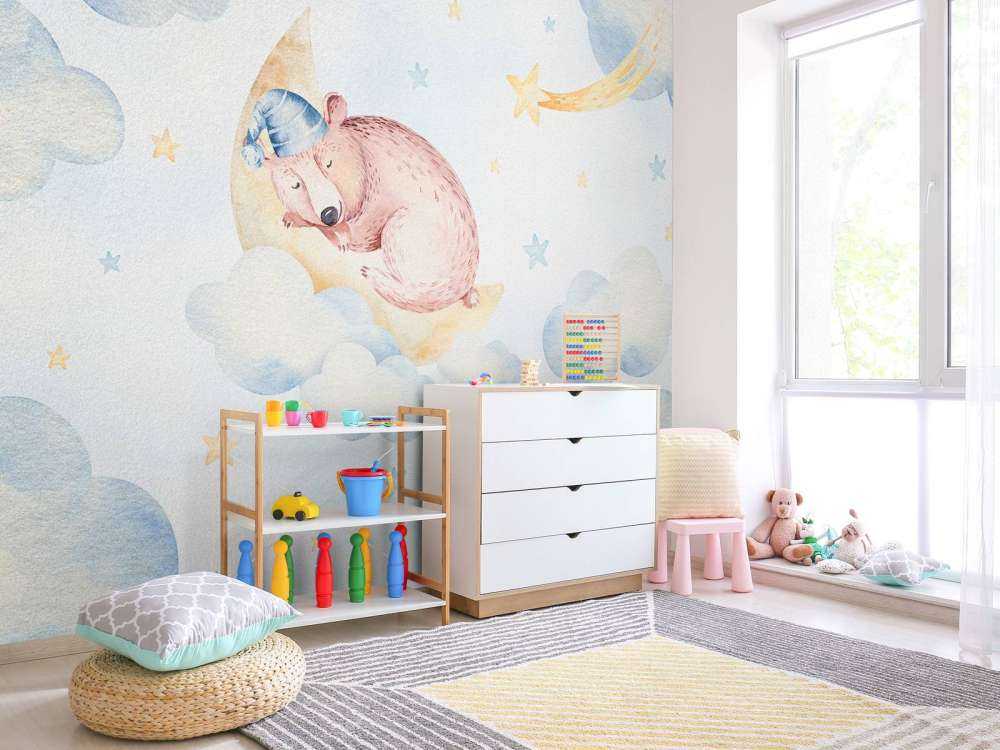 Sovende bjørn i skyene