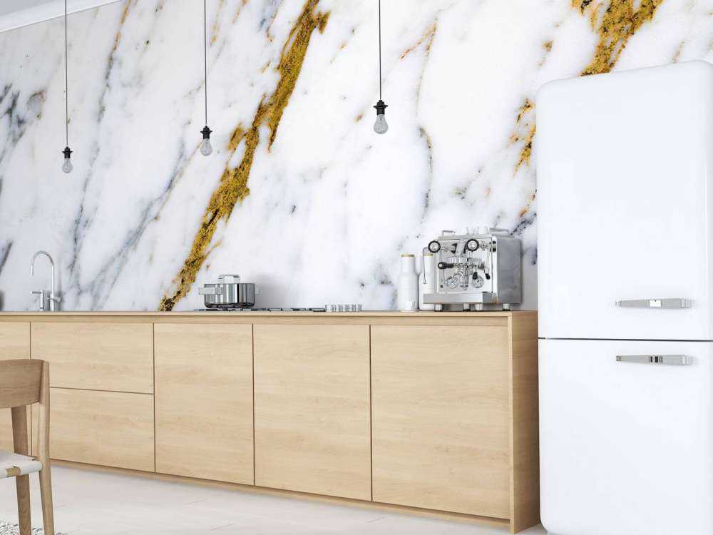 Hvid marmor med gyldne årer