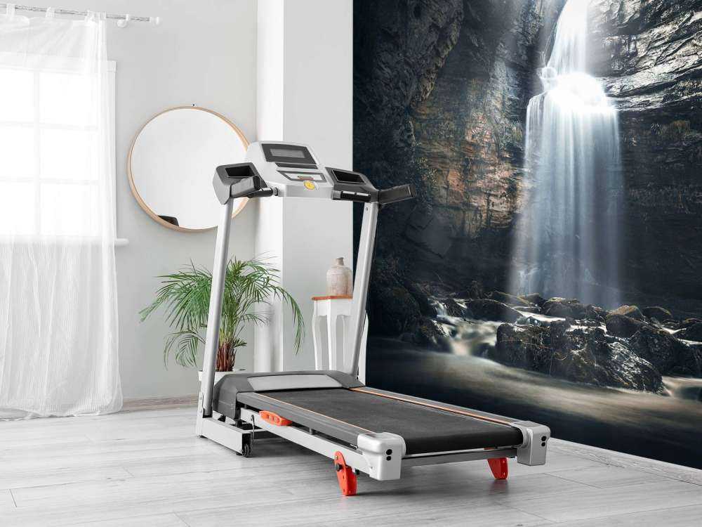 Grotta med vattenfall