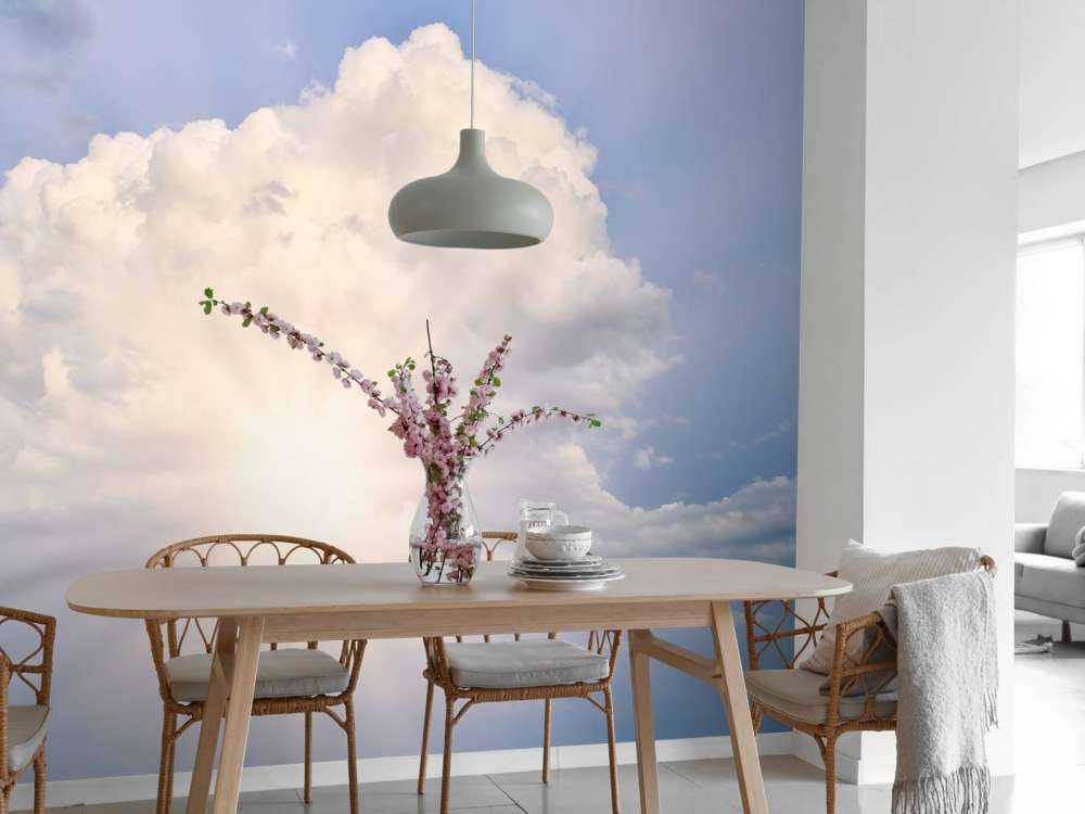 Solens stråler gennem skyerne