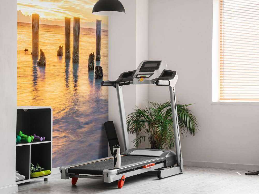 Roligt hav ved solopgang