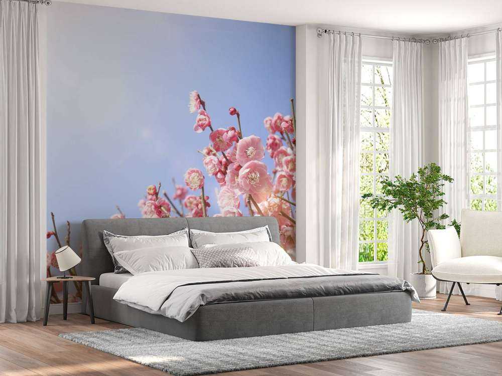 Blomstrer med blå himmel