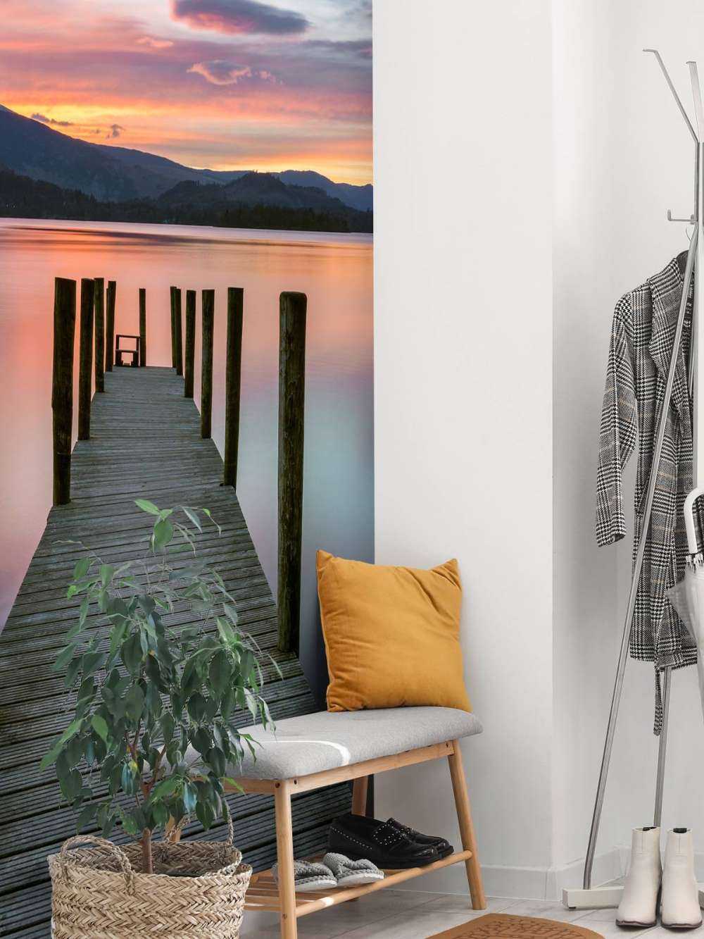 Stillads ved lyserød solnedgang