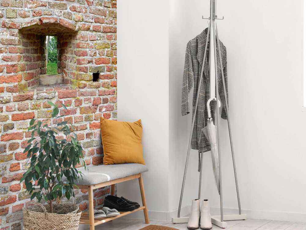 Bymur med udsigt igennem