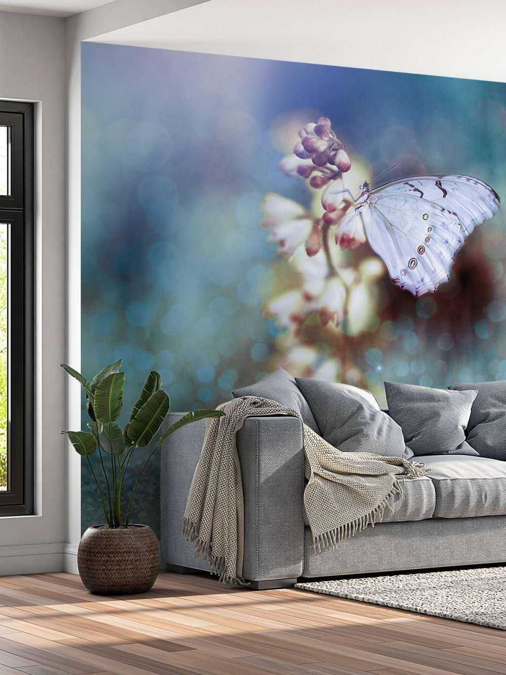 Sommerfugl på blomst