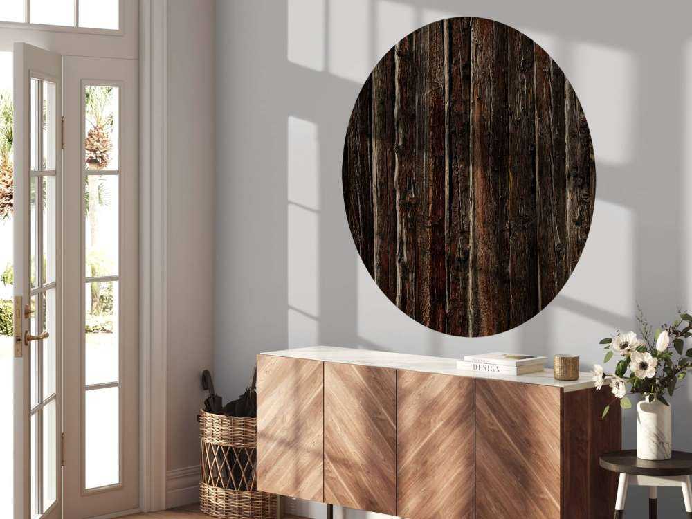 Rått tre med spiker