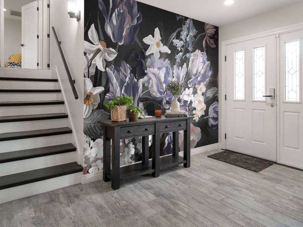 Bukett med pioner i flere farger