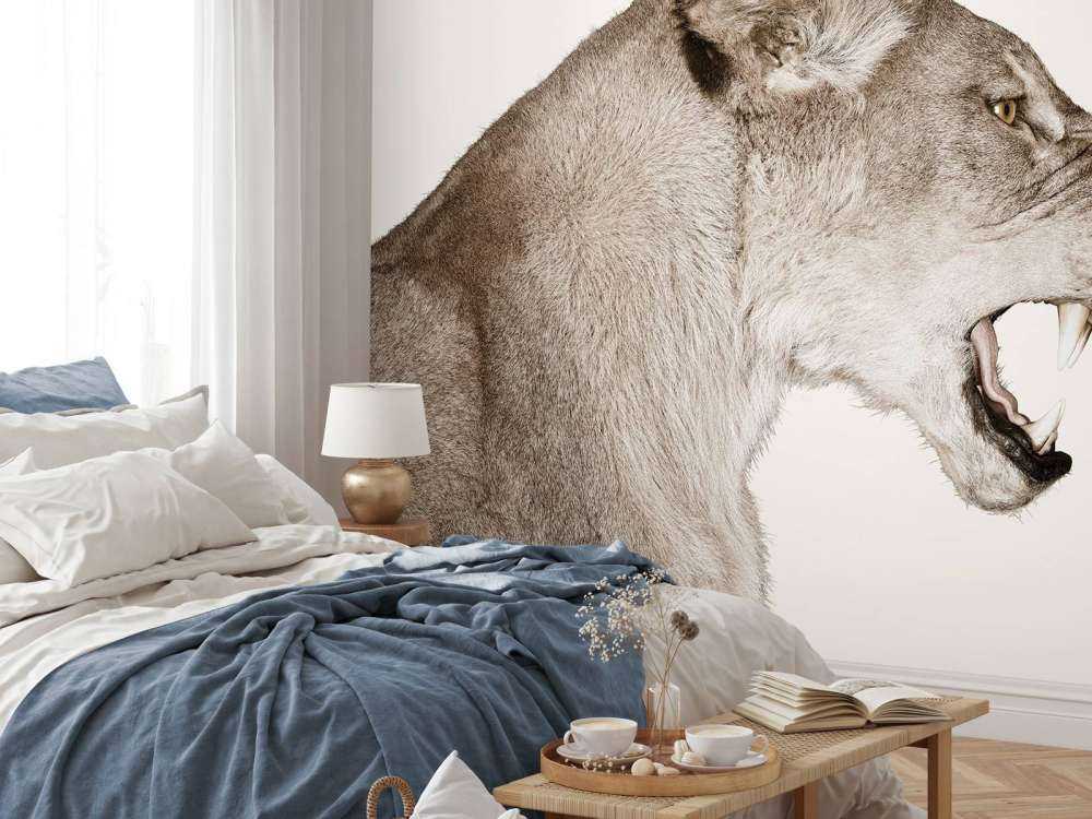 Løvinnen sett fra siden, offwhite