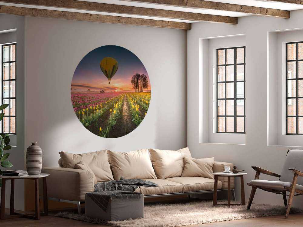 Rosa gula tulpanfält